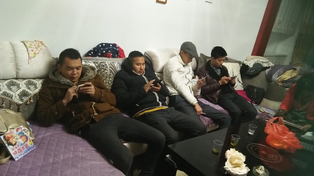 如果没有手机，聚会将有什么活动？