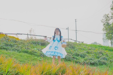001