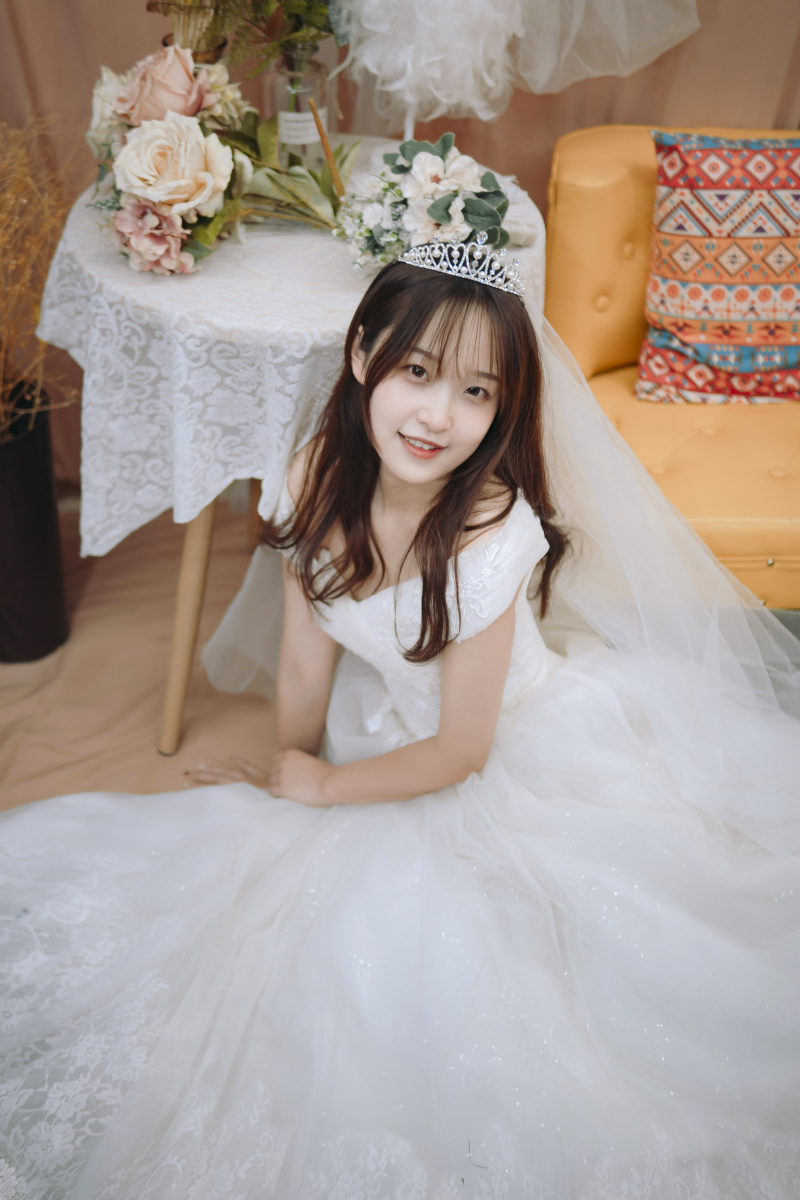 婚纱少女这组拍的感觉略韩系