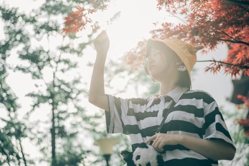 001