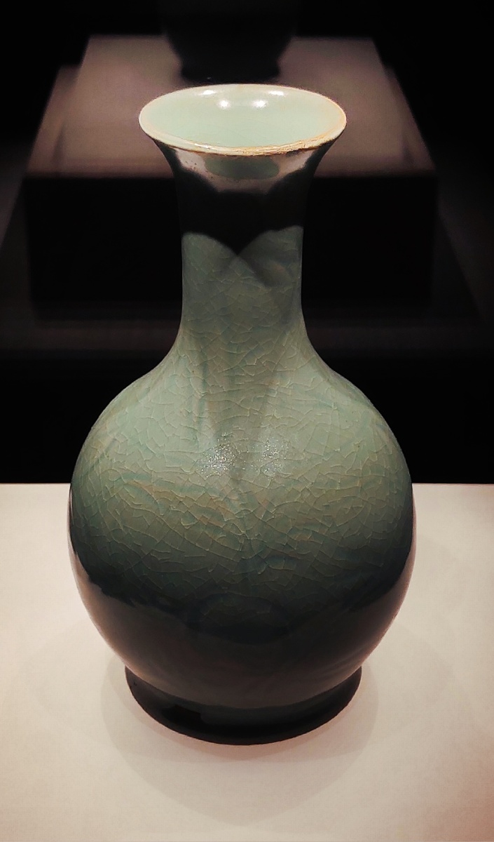 汝窑天青釉鹅颈瓶