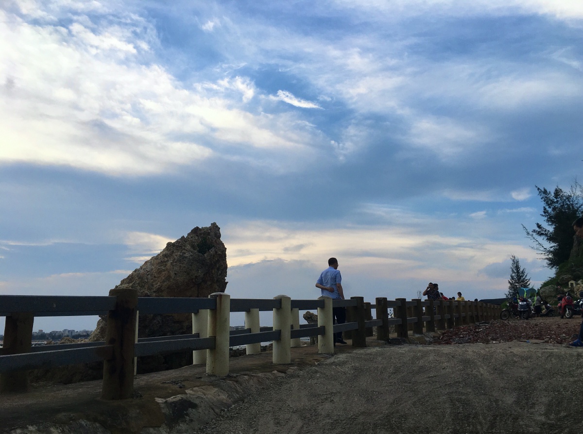 澳内海,又名童子湾,位于茂名电白区,一个名不经传的小地方!