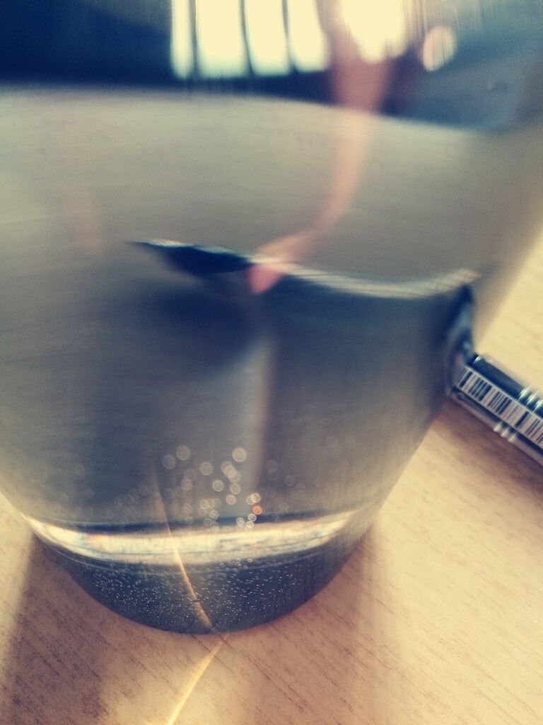 水