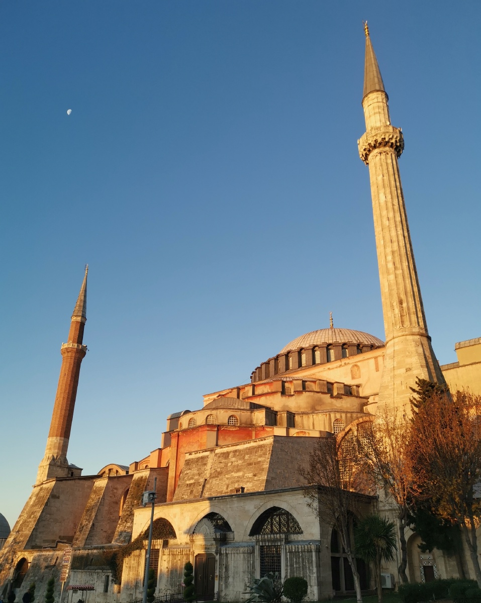 到萨夫兰博卢了这个全是橘色屋顶的拜占庭山城很美