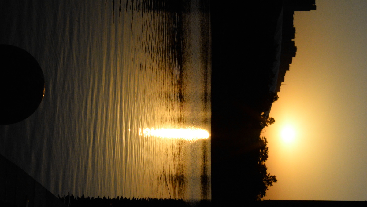 落日归山海山海藏深意