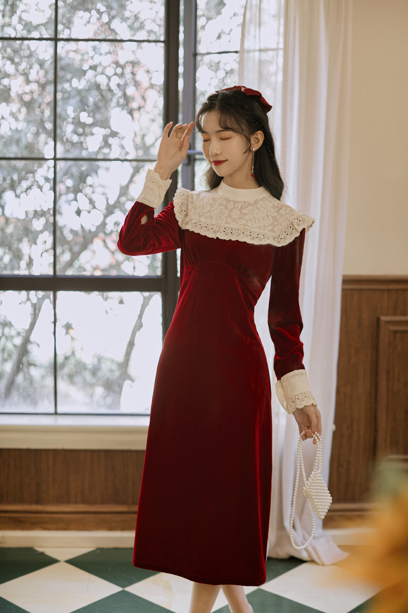 复古红裙