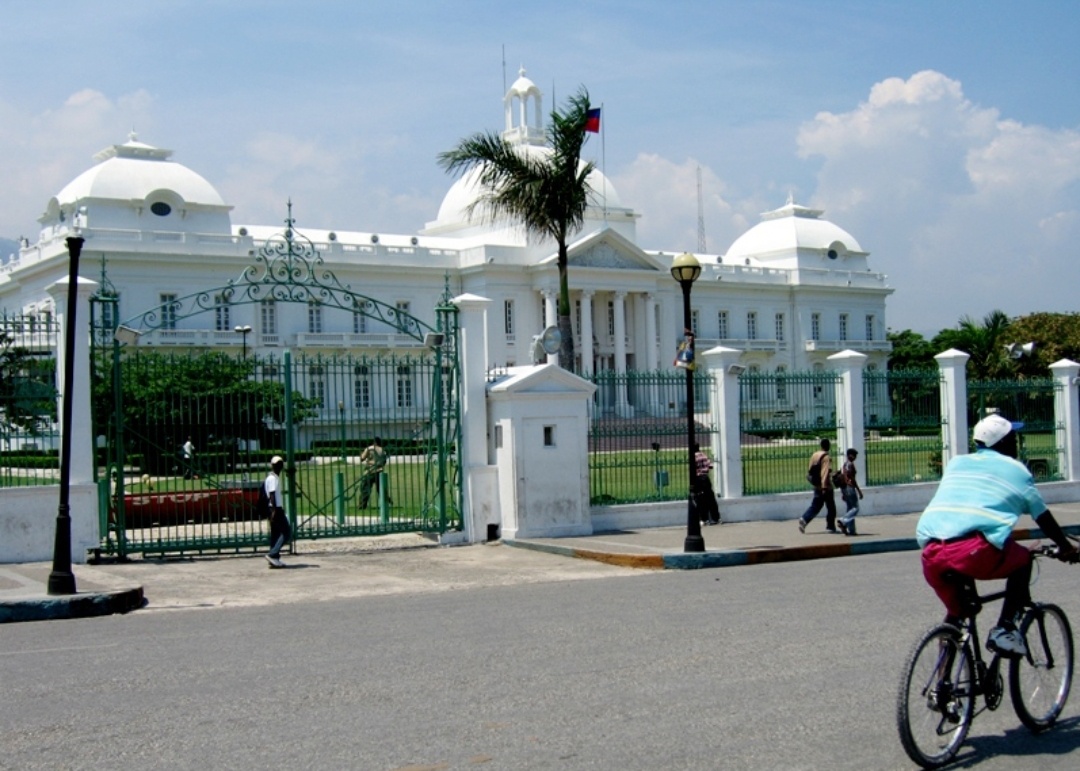 海地总统府在2010年地震中倒塌