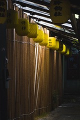 30306