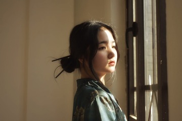 001