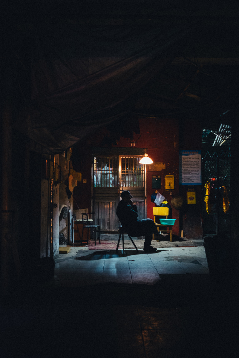 一个人的夜随风飘摇