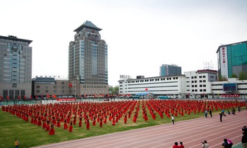 "千人民族舞"