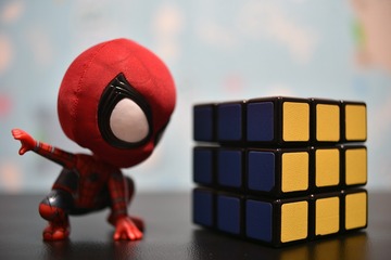 64700