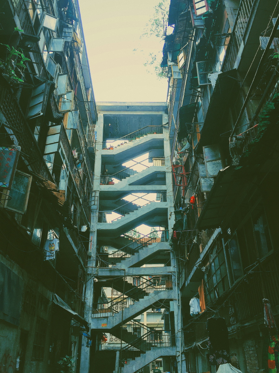 人间烟火味,最抚凡人心.复古港风鸳鸯楼