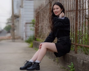 001