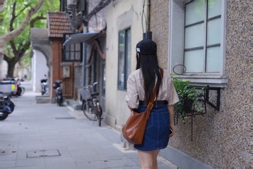 9BD30017-C14C-4577-A79F-5E065BAFD858/L0/001