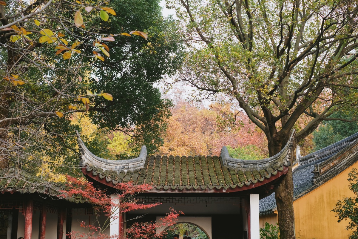 苏州天平山白云寺秋景