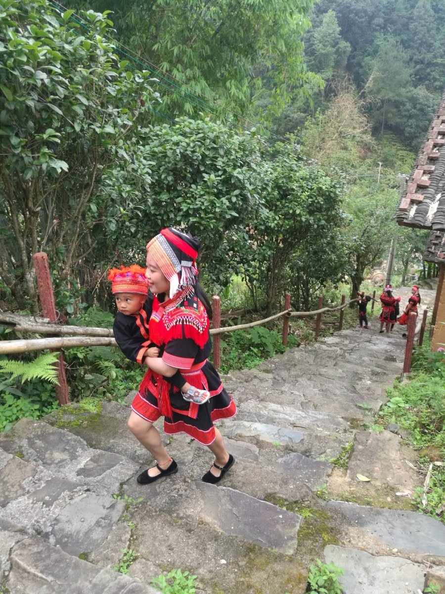 广西金秀山子瑶的幸福生活