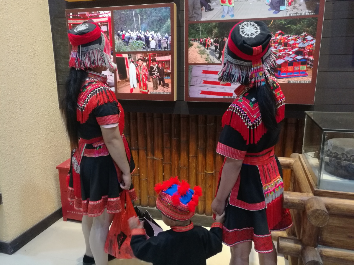 广西金秀山子瑶的幸福生活