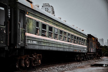 302931