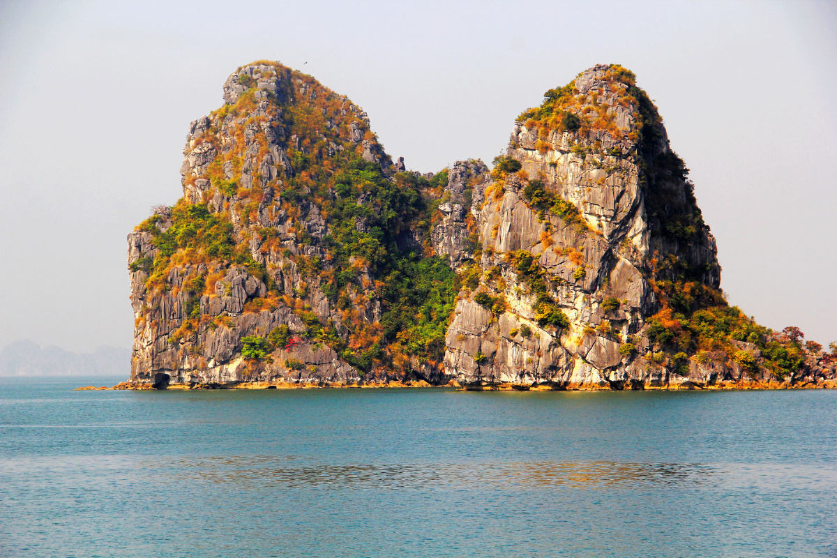 越南下龙湾奇石异峰