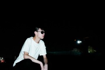 001