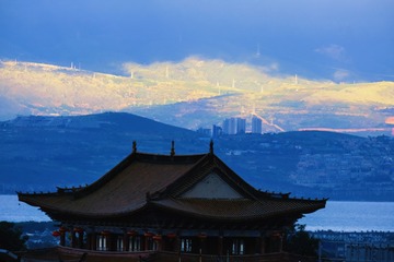 4FE3A978-4DAB-40CE-BEAA-50D078F8F51A/L0/001