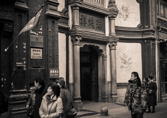 L1000750038054067