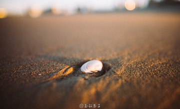 940122