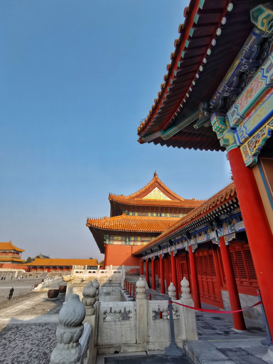 故宫建筑群规模宏大壮丽建筑精美布局统一集中体现了我国古代建筑艺术