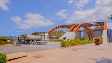 663202