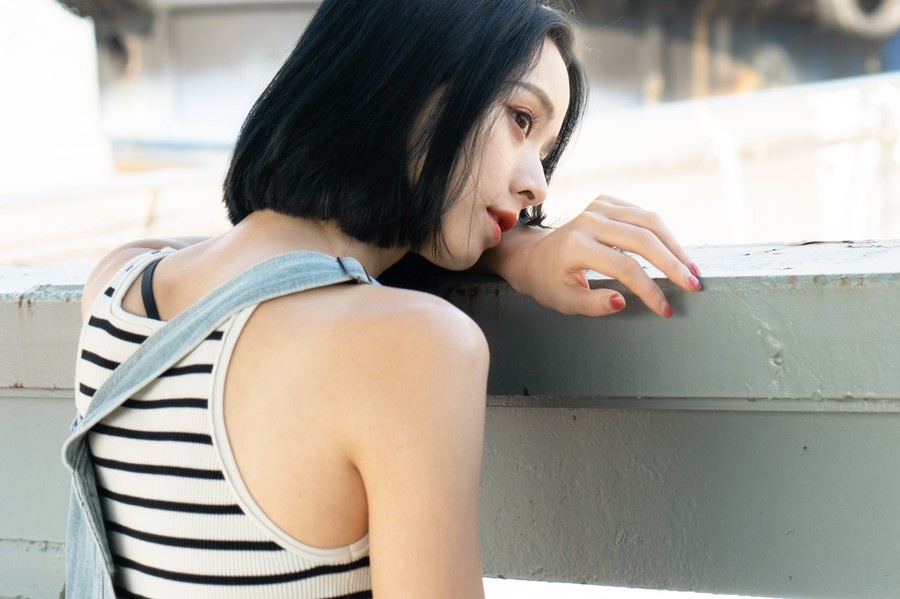 轮渡模特安可摄影雾霾