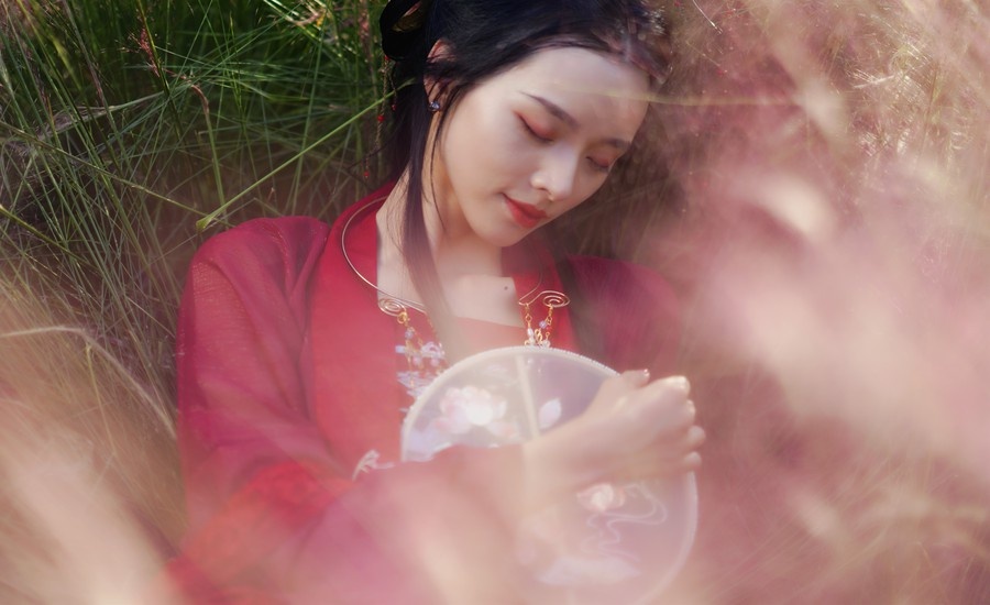 乱花渐欲迷人眼模特安可摄影徒步客