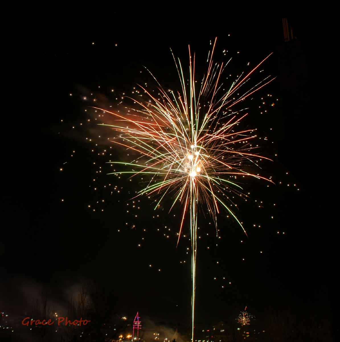 除夕之夜小礼花