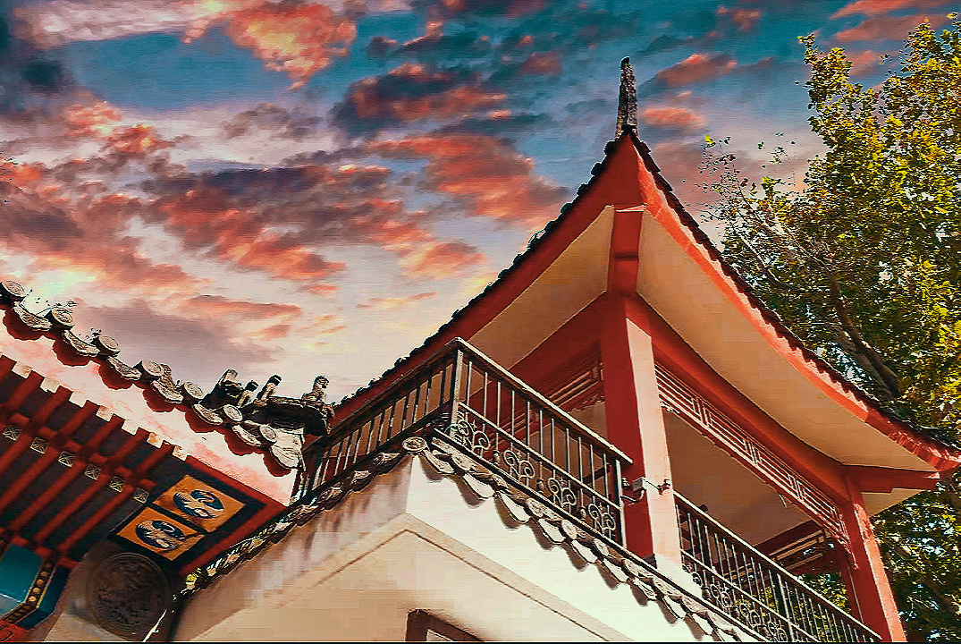 七彩祥云下的古建筑天津西沽公园