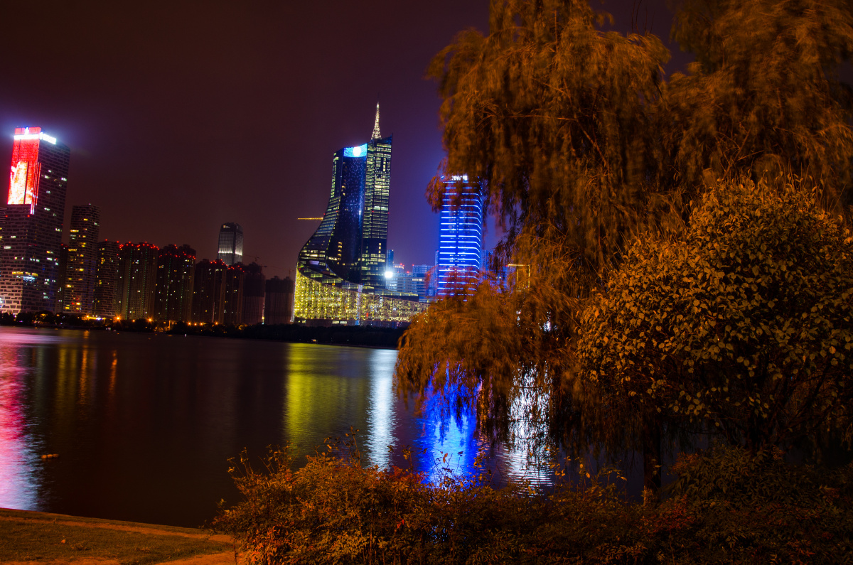 合肥夜晚1912街区天鹅湖