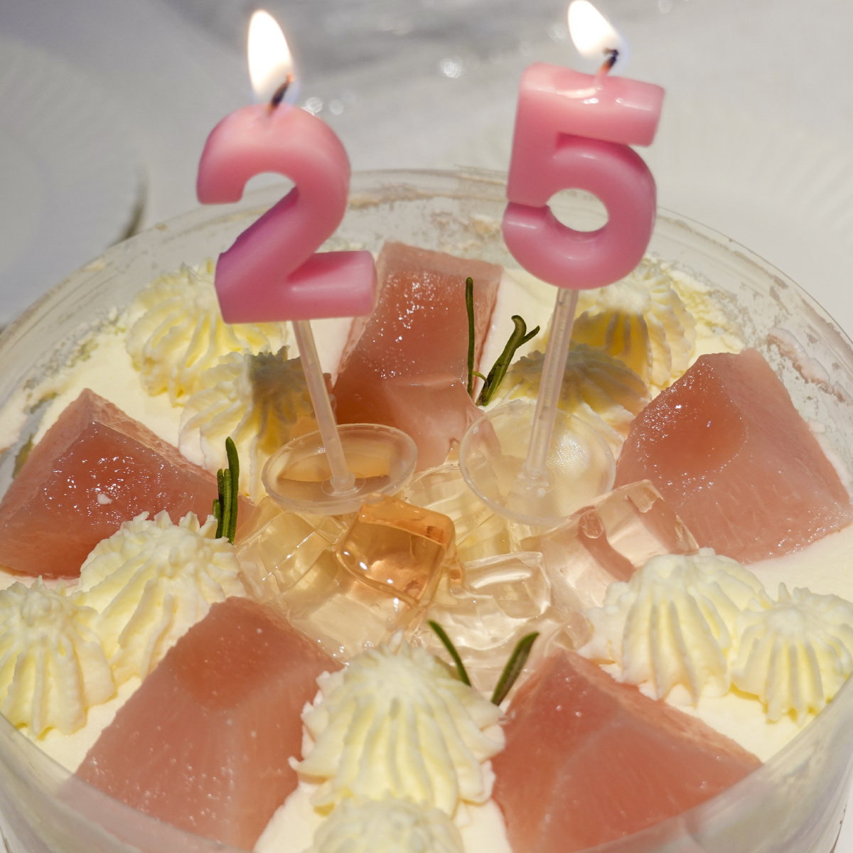 25岁水蜜桃生日蛋糕