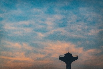 001