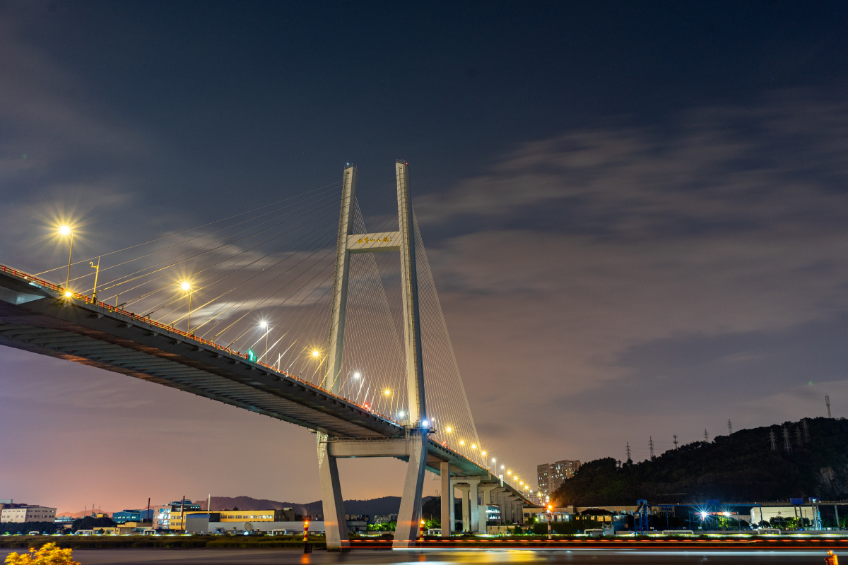 招宝山大桥夜景
