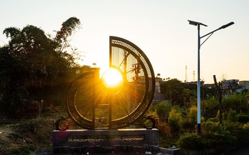 18674