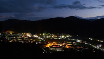 18413