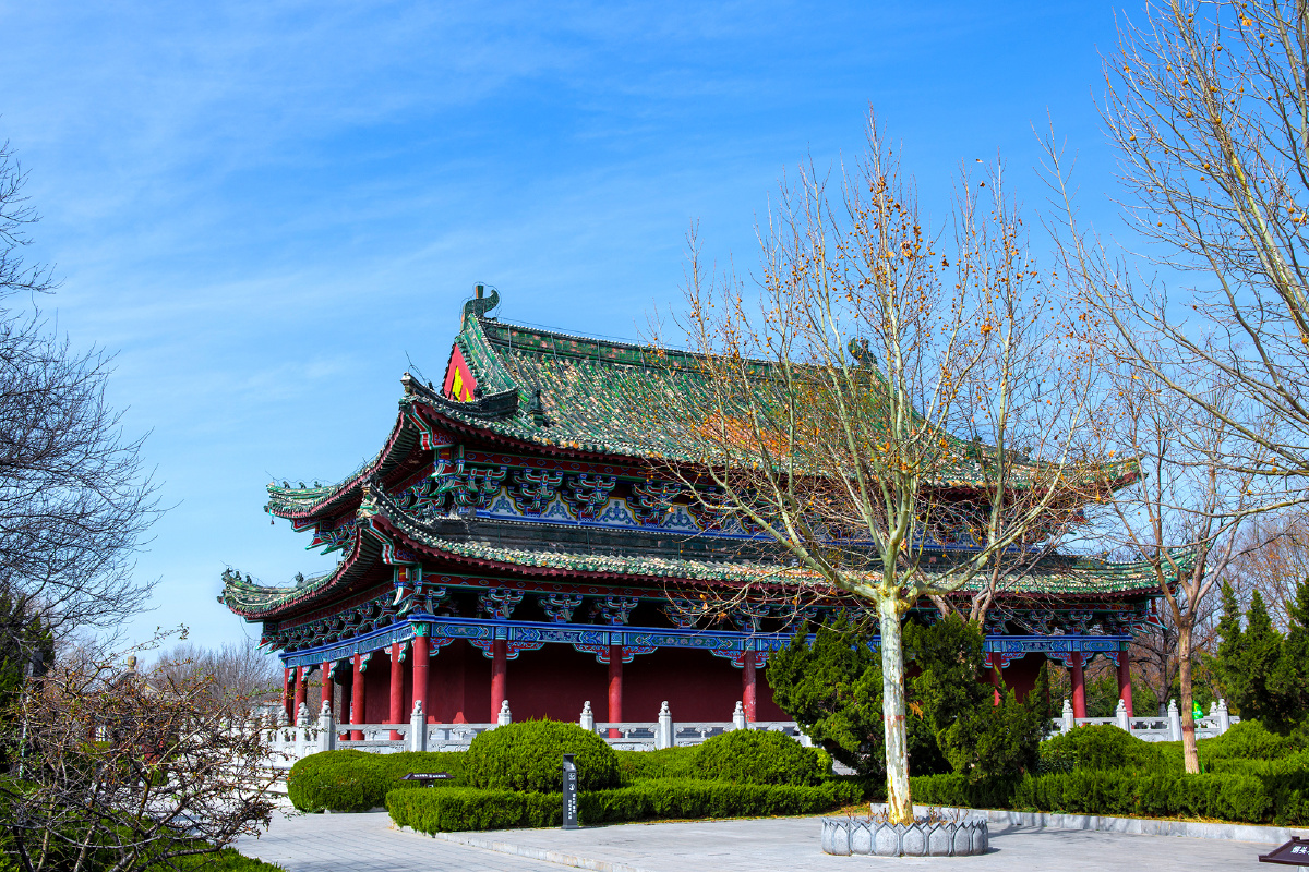 开封市铁塔公园的接引殿 - skyvision - 图虫