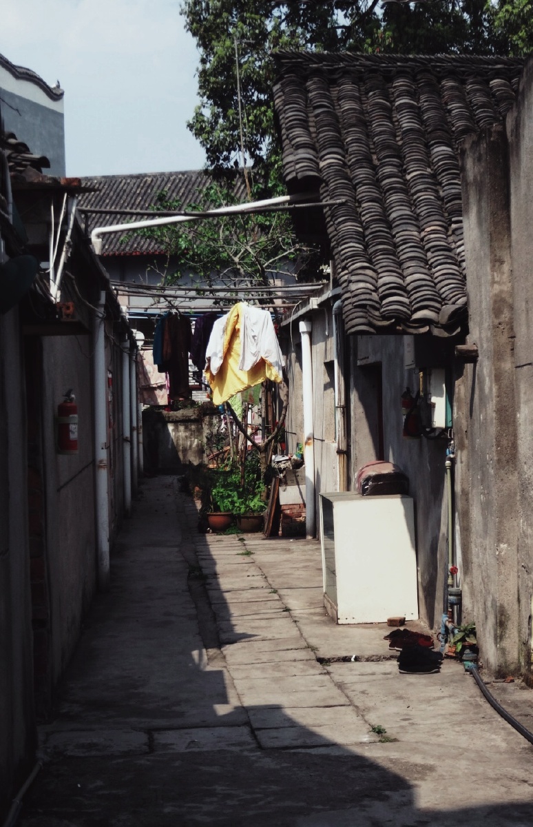 古镇街街巷巷的日子