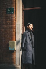 001