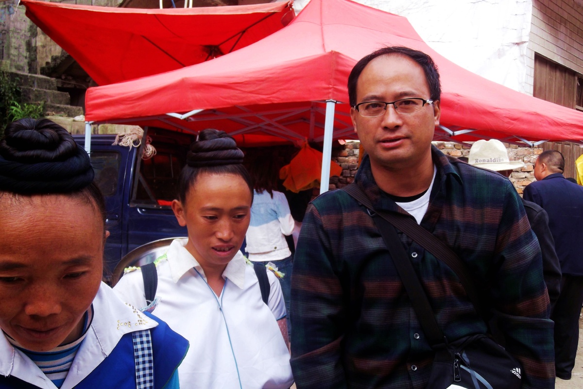 苗族同胞拍了我 - 富士, 人像, 当摄影师在镜头前