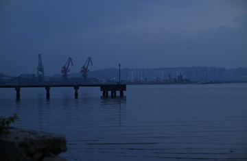 DA1B252B-6C32-481B-B611-F56542282F7B/L0/001