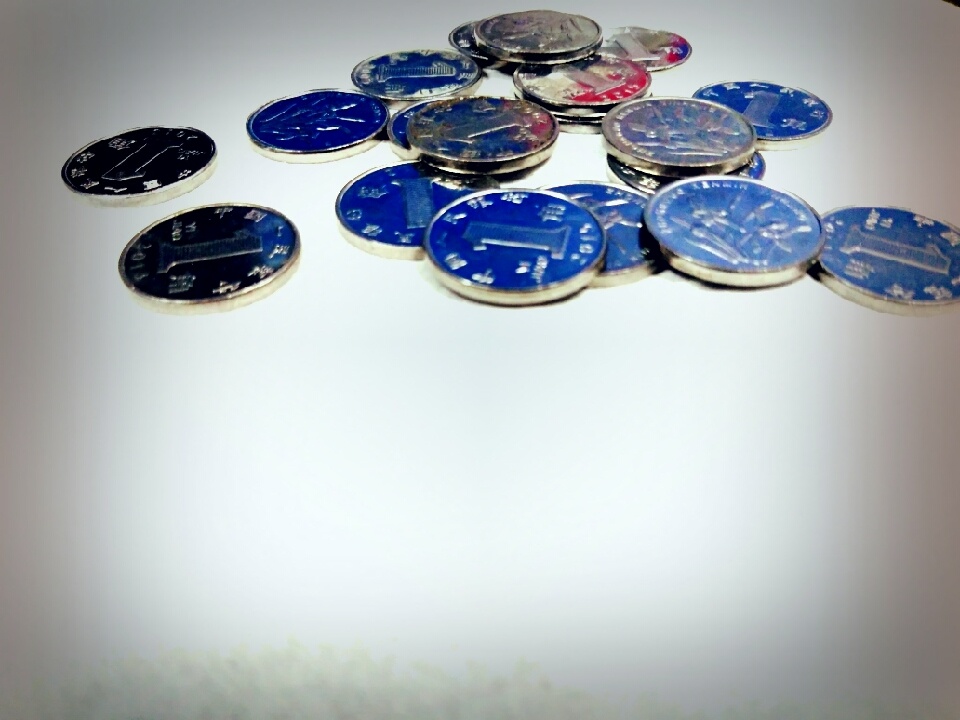 一堆一毛钱#手机摄影# - 大磊白开水