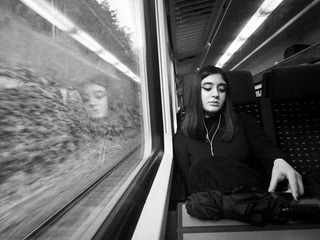 489883