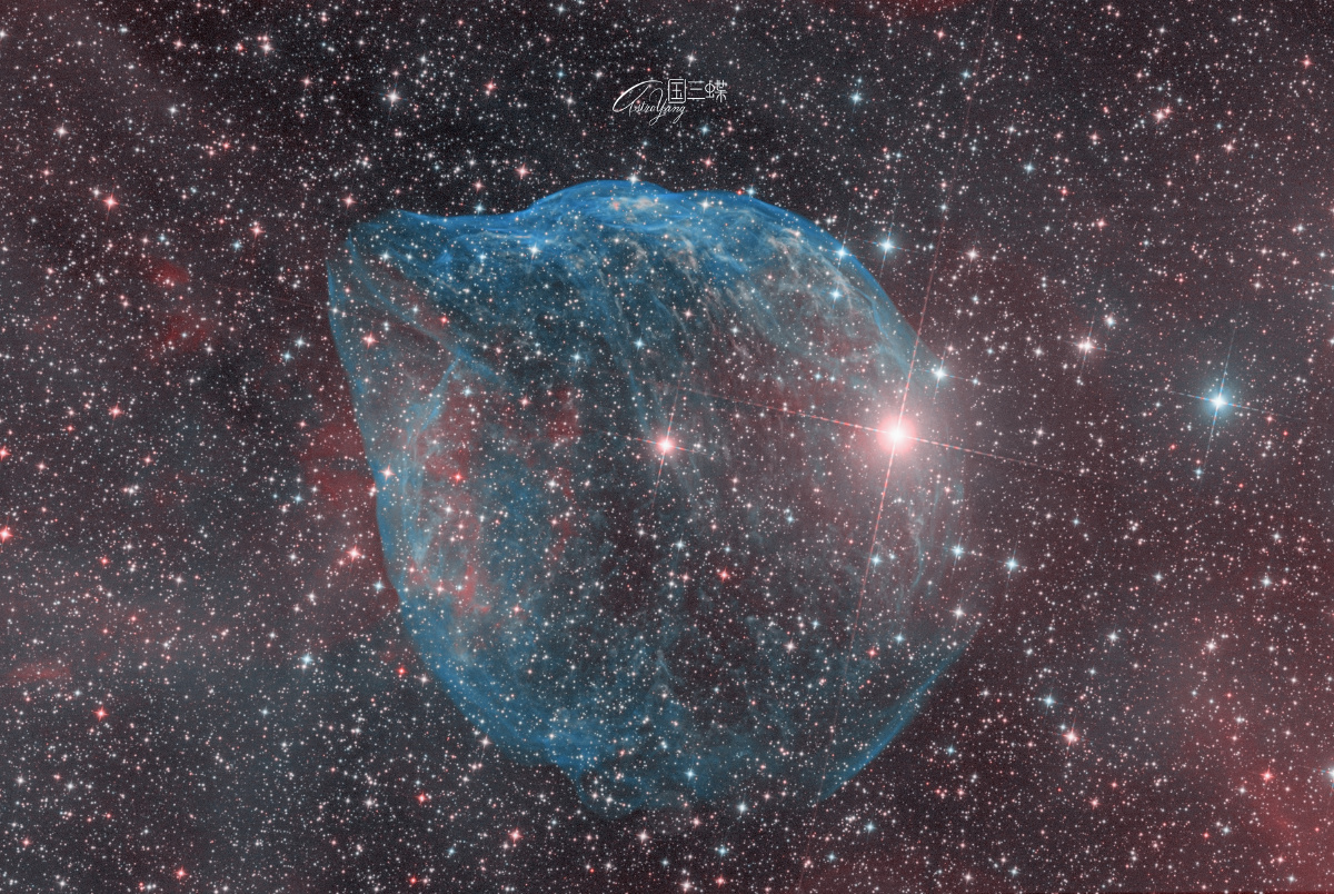 sh2308海豚星云很形象神奇的宇宙