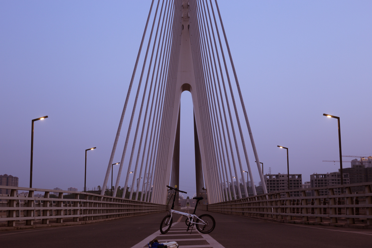 【四月是你的谎言】 取景地:泸州沱江六桥 图一,四,七:我想把太阳装