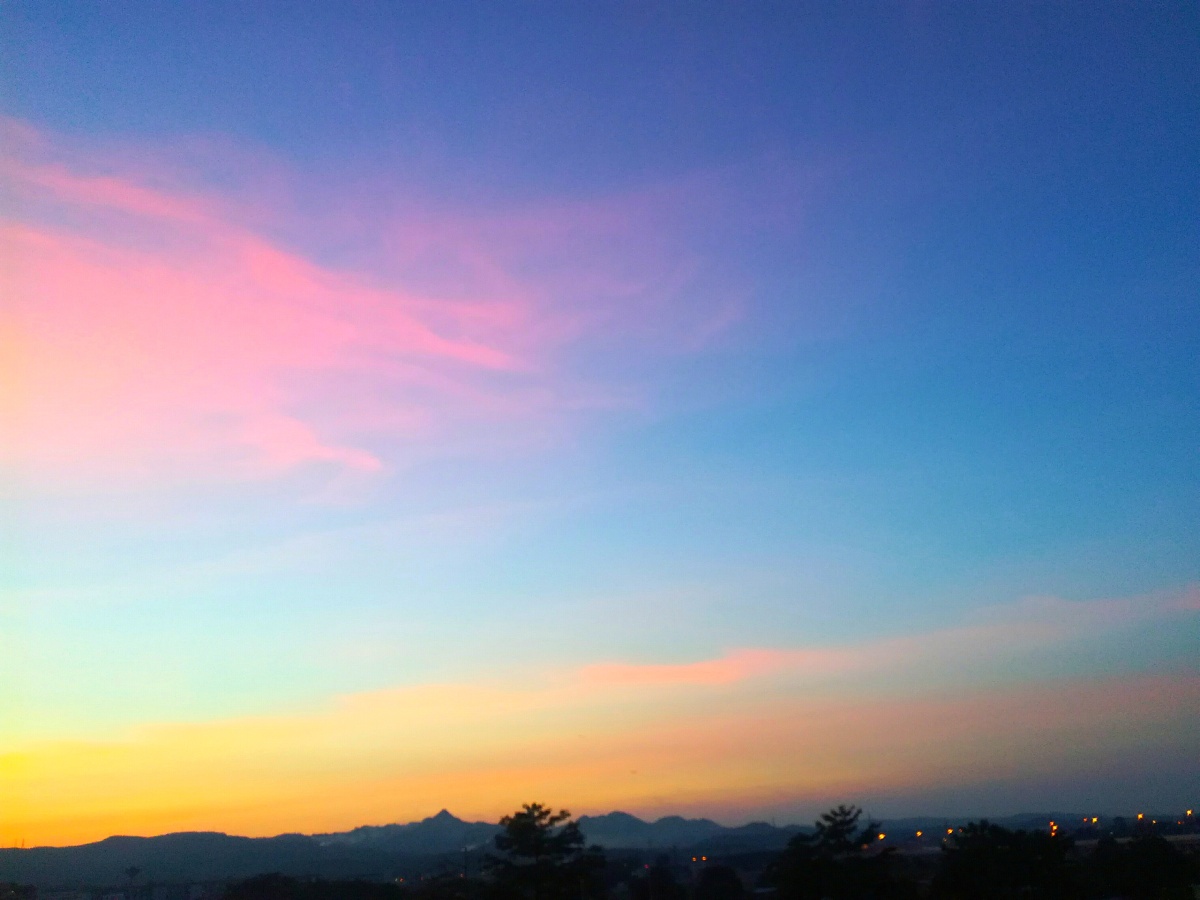 彩霞- 蓝天长空